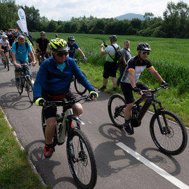 Zväčšiť fotografiu - Na koncovom úseku cyklomagistrály je rušno, pozrite si video z oficiálneho otvorenia - 20240605_PB_Cyklotrasa_092w